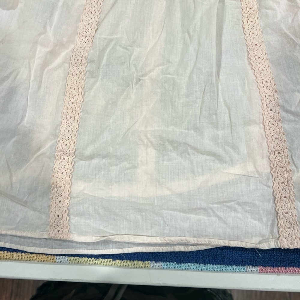 Rare Anthropologie Pale Pink Crochet Lace Yoke Top - Picture 14 of 15